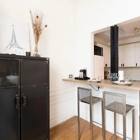 Guestready - Lovely Bright Flat With Private Patio *