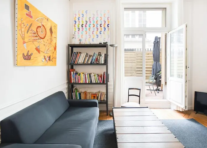 Guestready - Lovely Bright Flat With Private Patio Apartamento Paris