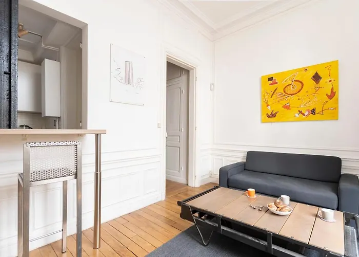 Guestready - Lovely Bright Flat With Private Patio *