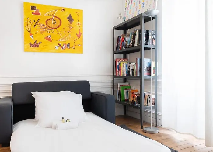 Apartamento Guestready - Lovely Bright Flat With Private Patio Paris