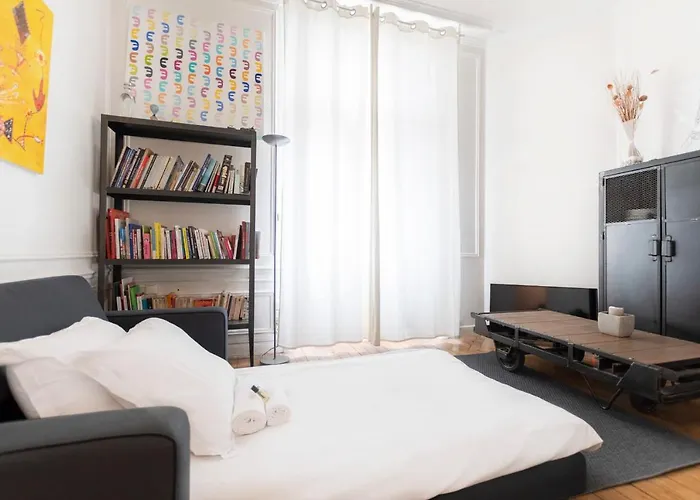 Guestready - Lovely Bright Flat With Private Patio *