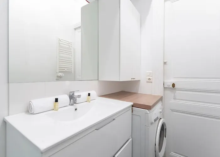 Apartamento Guestready - Lovely Bright Flat With Private Patio Paris