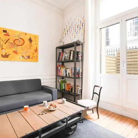 Guestready - Lovely Bright Flat With Private Patio Apartman