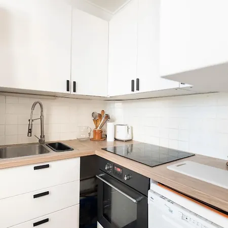 Apartman Guestready - Lovely Bright Flat With Private Patio