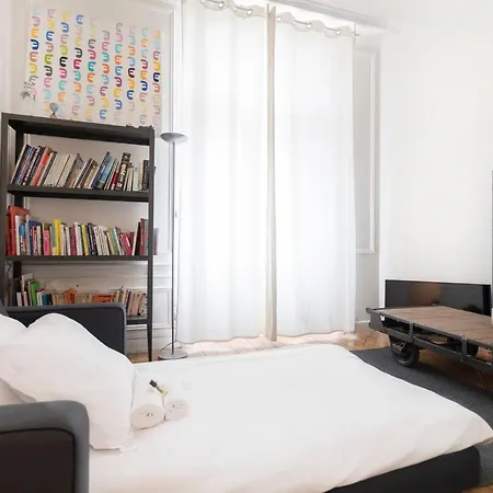 Guestready - Lovely Bright Flat With Private Patio *